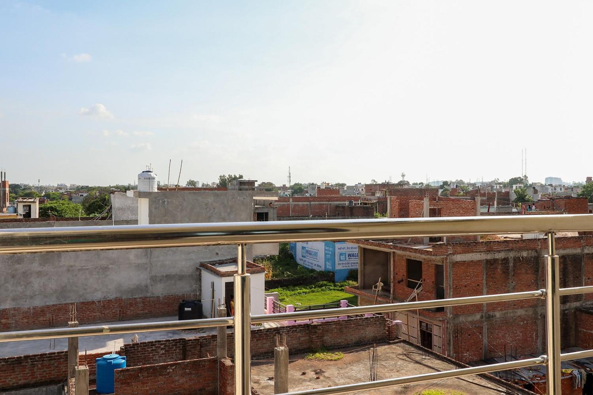 Hotel O Vgs Chinhat Exterior photo
