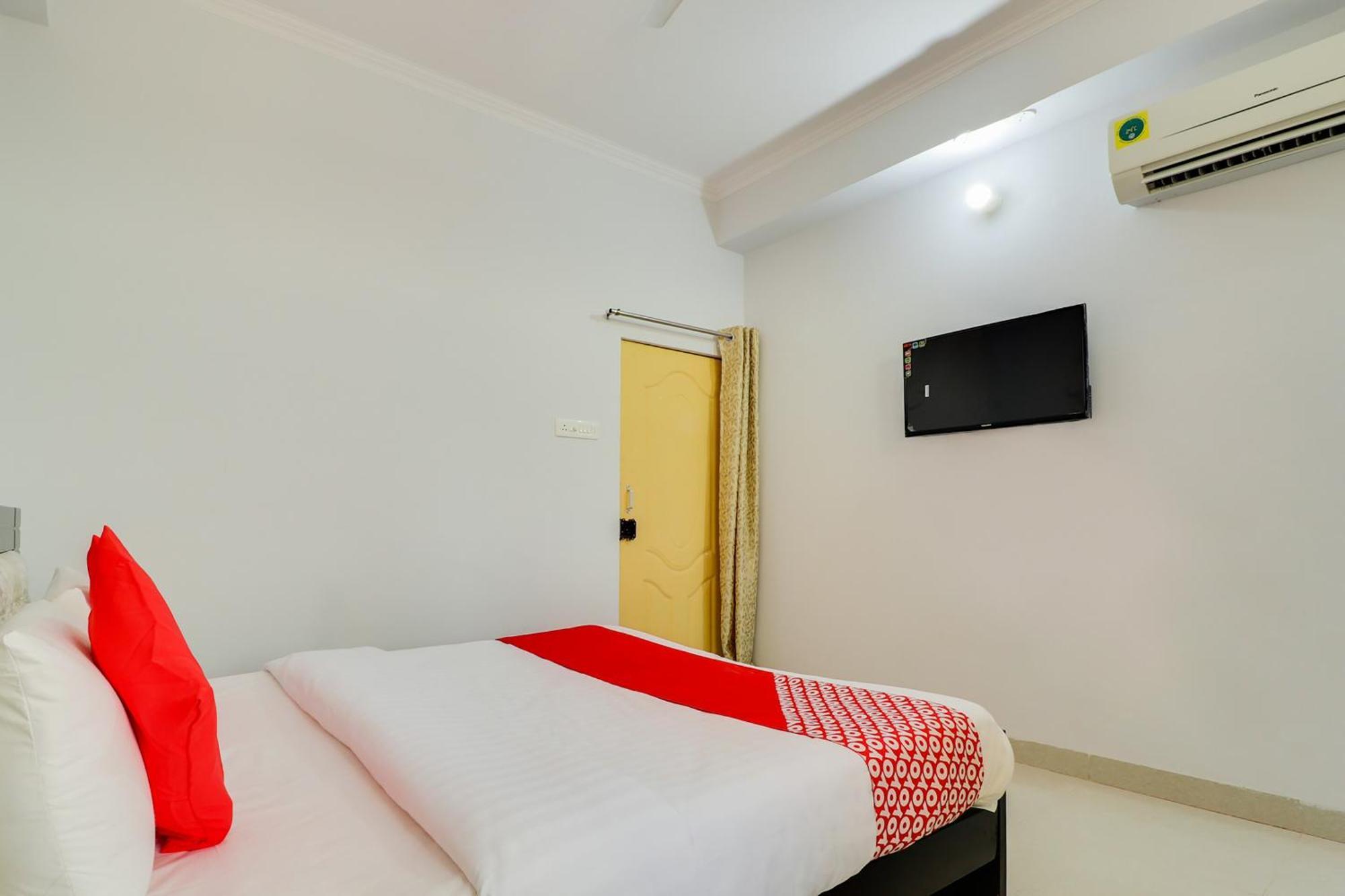 Hotel O Vgs Chinhat Exterior photo